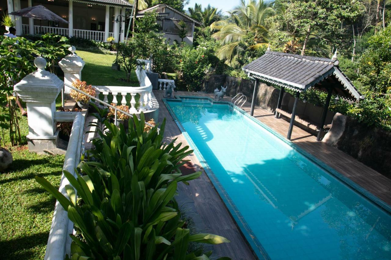 Manor House Hotel Embulpure Exterior foto